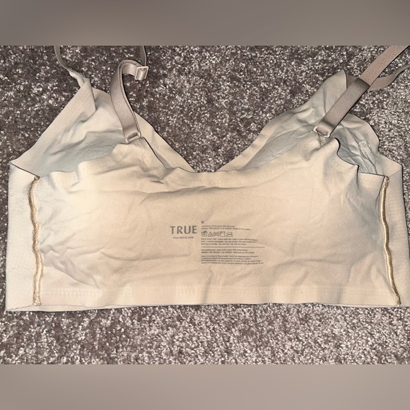 TRUE & CO. True Body slight V Neck Bralette Bra Nude Size M - Picture 4 of 4
